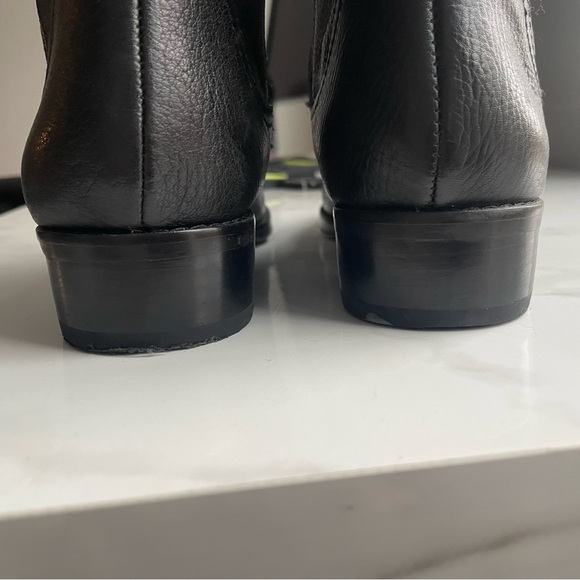 Arturo Chiang Knee-Length Black Leather Boots - Picture 11 of 12